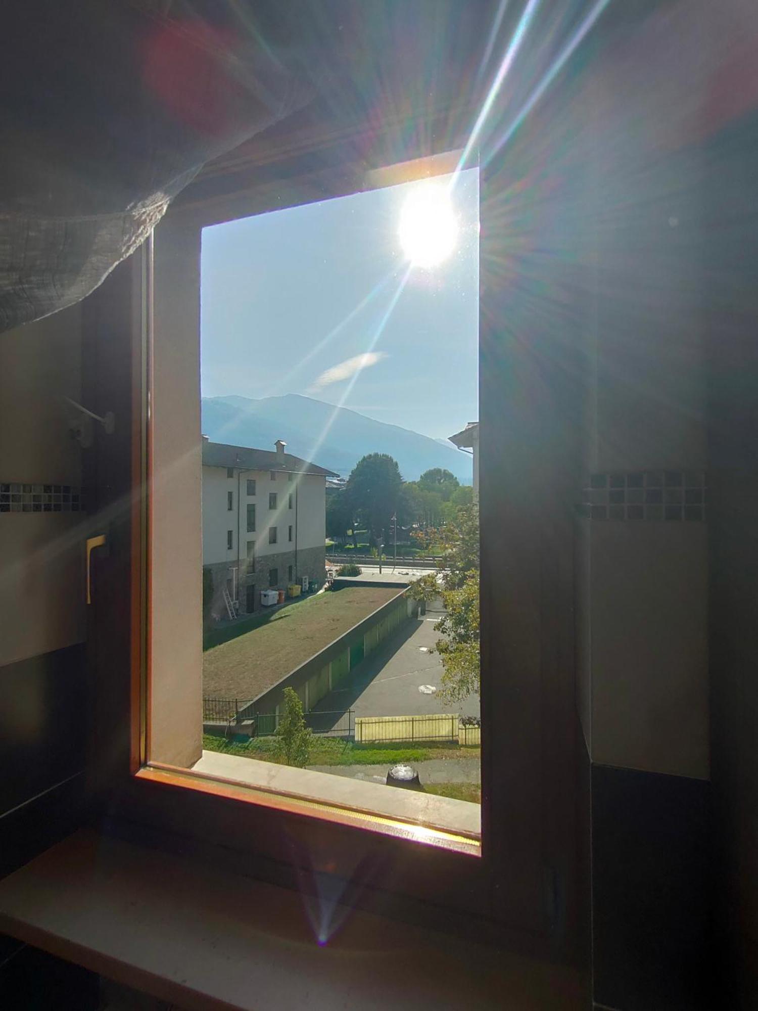 Appartamento Chentre En Ville - A 2 Passi Dal Centro - Parcheggio Gratuito - Cir-Vda-Aosta-0073 Bagian luar foto