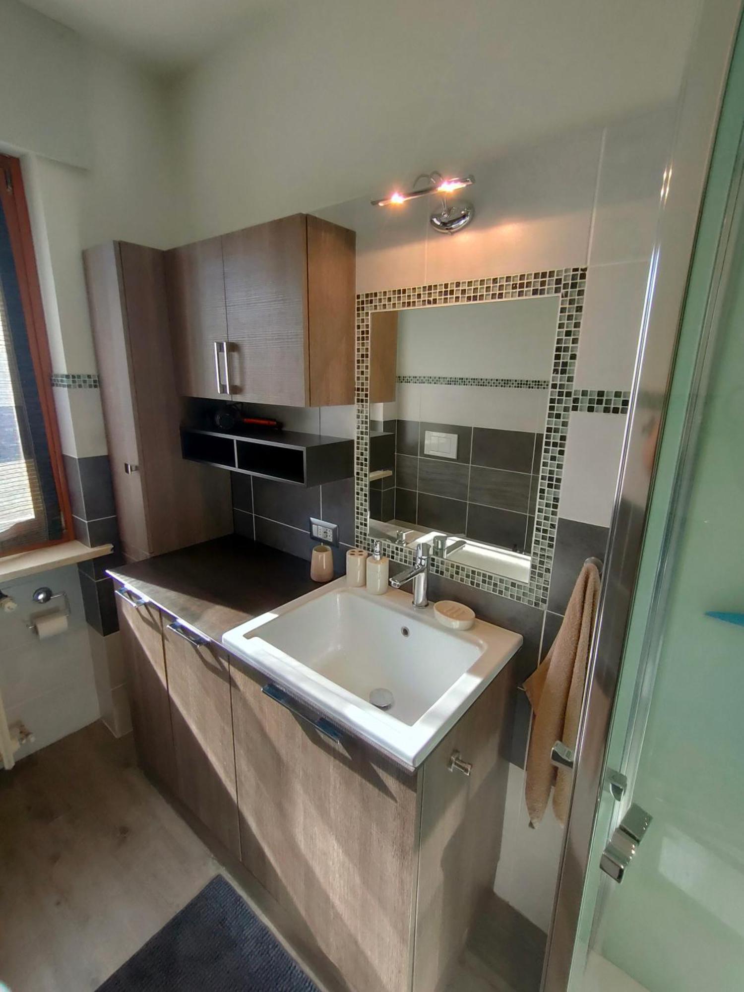 Appartamento Chentre En Ville - A 2 Passi Dal Centro - Parcheggio Gratuito - Cir-Vda-Aosta-0073 Bagian luar foto