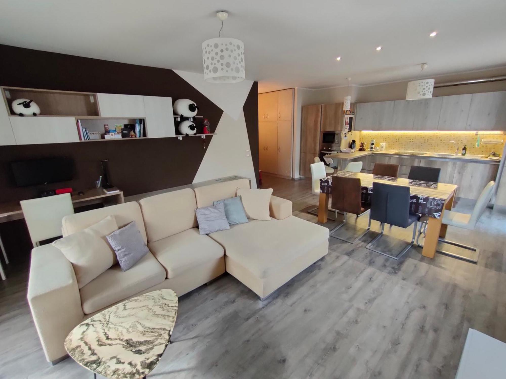 Appartamento Chentre En Ville - A 2 Passi Dal Centro - Parcheggio Gratuito - Cir-Vda-Aosta-0073 Bagian luar foto